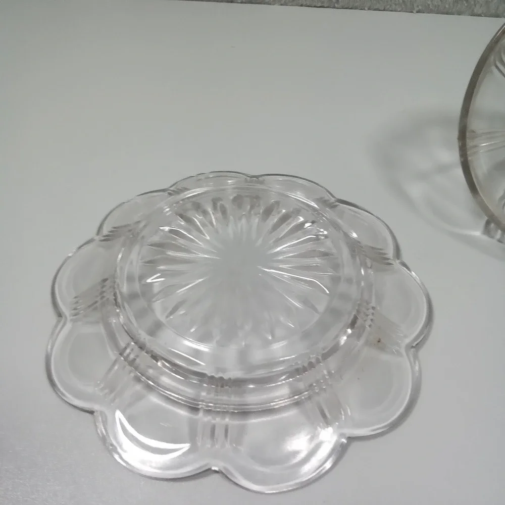 Vintage Clear‎ Pressed Glass Round Butter Dish Scalloped Starburst Dome Lid 7.5